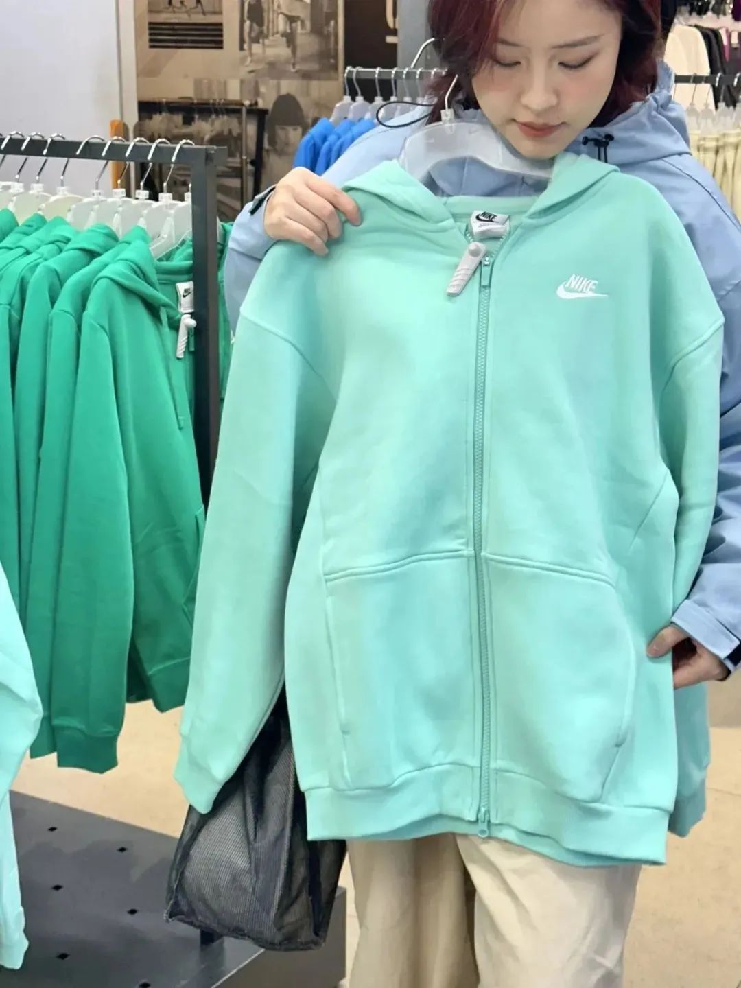 DƬ